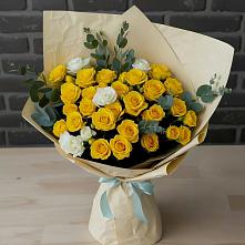 Букет цветов из:  Розы в Ягодное