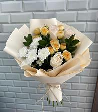 Букет цветов из:  Розы и Хризантемы #REPLACE_PRED# Ягодное