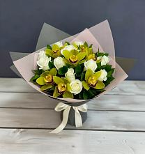 Букет цветов из:  Орхидеи и Розы в Ягодное