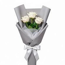 Букет 3 белые розы #REPLACE_PRED# Ягодное