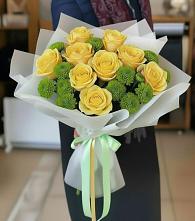 Букет цветов из:  Хризантемы и Розы в Ягодное