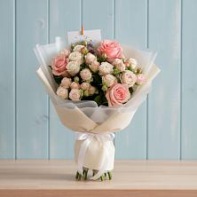 Букет цветов из:  Розы в Ягодное